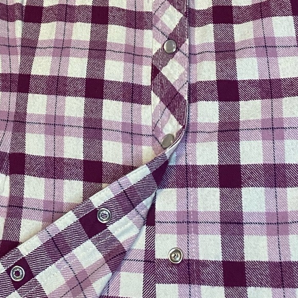 Bit & Bridle Women’s Snap Button Shirt. - Picture 7 of 8